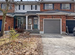 4218 Owl Valley Dr W, Ottawa, ON K1V 1L7