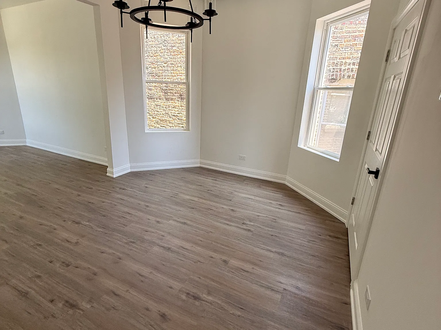 3 bed, 1450 sqft, $2,000 — Photo 3
