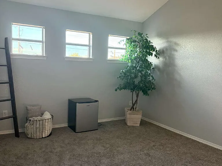 12253 Holy Springs Ct — Photo 27