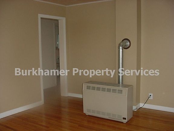 3rd image of 515 W Marcy Ave #A