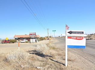 10012 Lebec Rd, Phelan, CA 92371