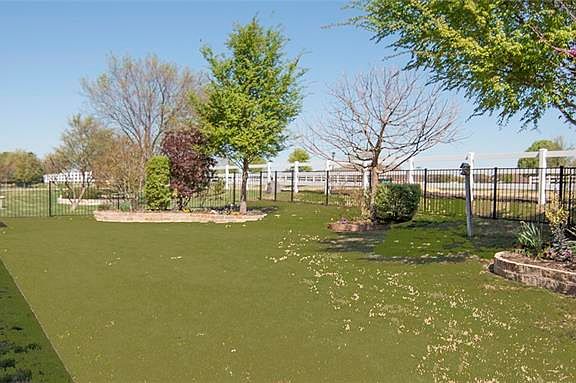 5th image of 9812 Sandstone Dr