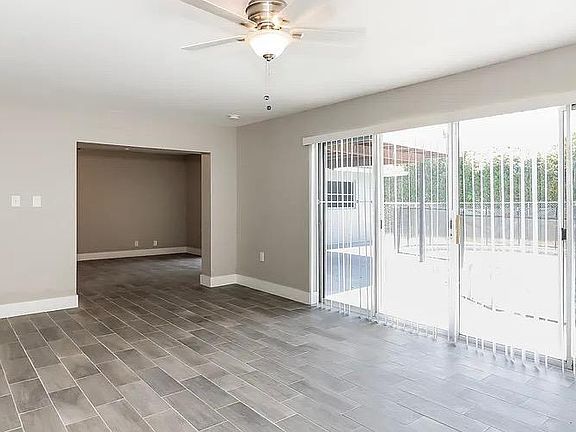 5th image of 11014 Glenwood Dr