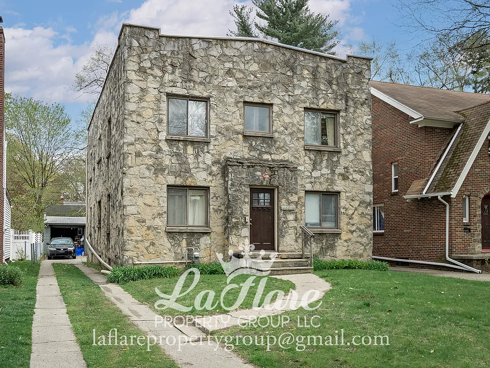 3538 Maxwell Rd #2