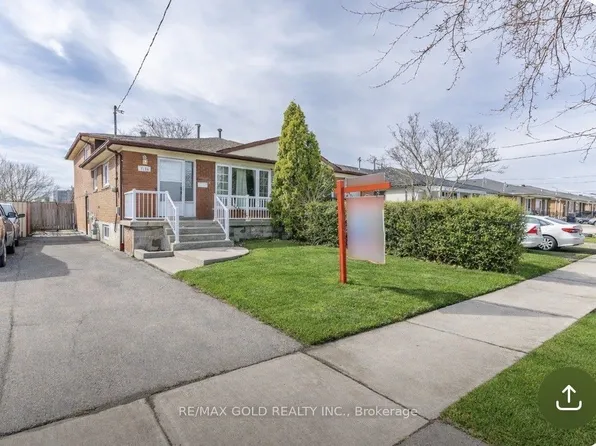 7158 Harwick Dr, Mississauga, ON L4T 3A4