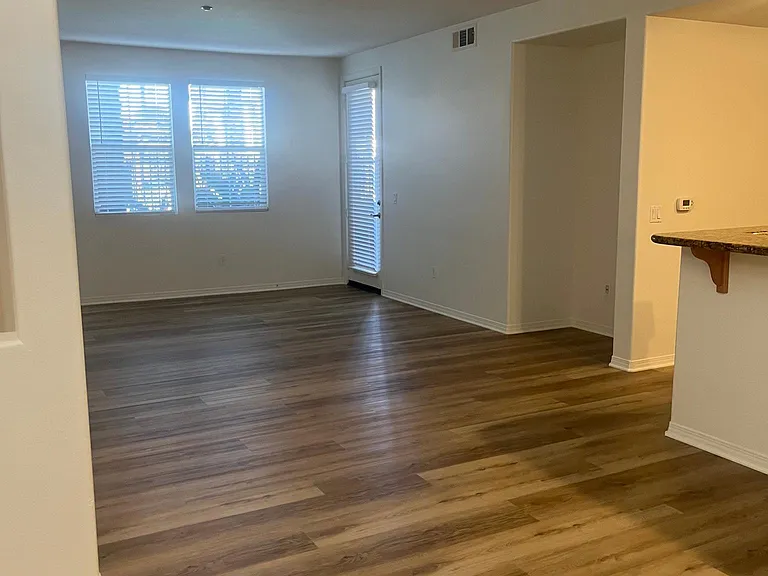 274 Riverdale Ct #1003 — Photo 12