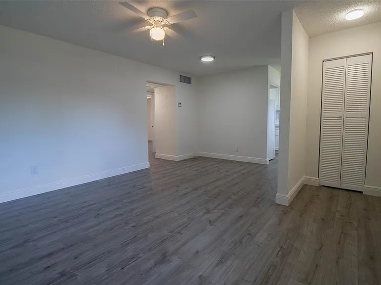 1507 Argyle Dr #206 — Photo 2
