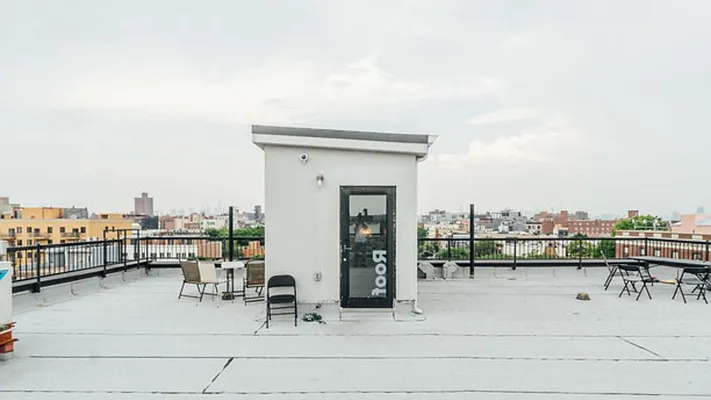 Rented by Delmark Realty LLC | media 27