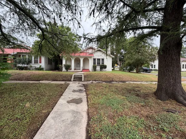 1402 E Highland Blvd, San Antonio, TX 78210