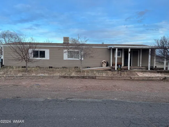 325 N 9th St W, Saint Johns, AZ 85936