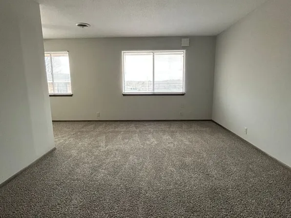 Eleganz Rentals (4625 N 56th Street), 4625 N 56th St APT 21, Omaha, NE 68104