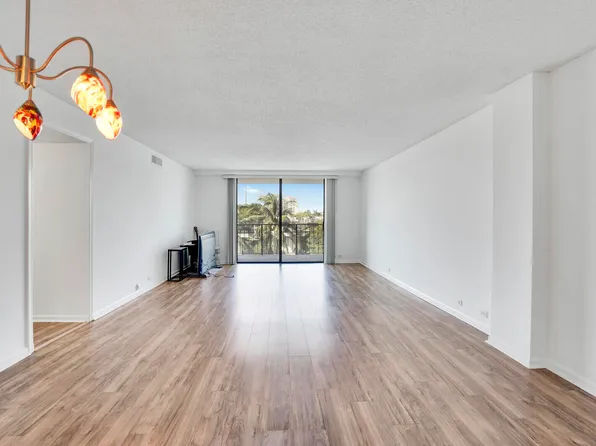 1200 Marine Way #206, North Palm Beach, FL 33408