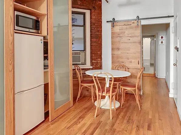 252 East 7th Street 1B image 1 of 10