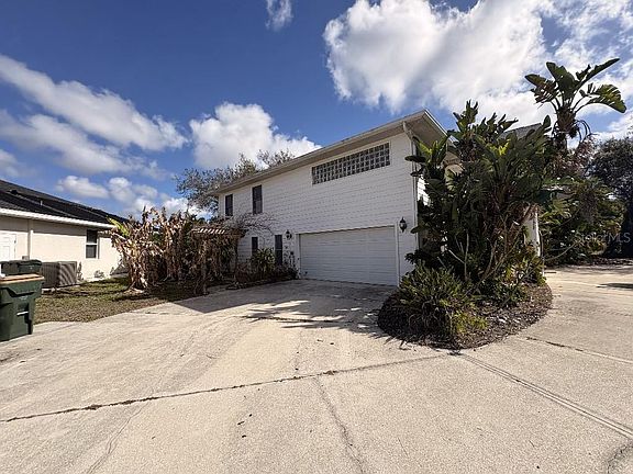 2nd image of 3391 Tucson Rd
