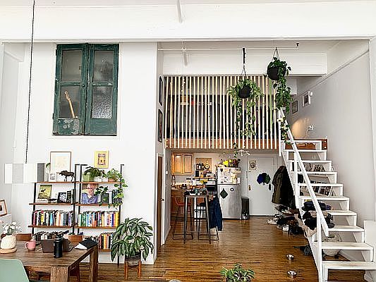 2nd image of 5 Delevan St #3S