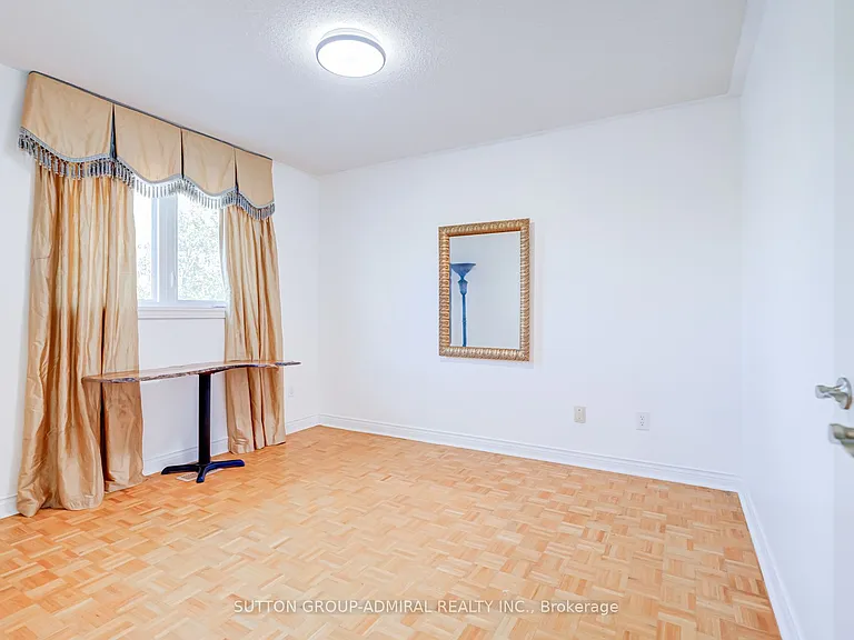 8890 Martin Grove Rd — Photo 41