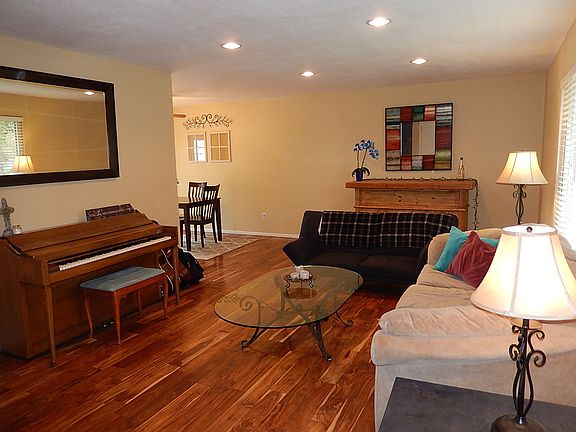 4th image of 6739 E Gambol Quail Dr
