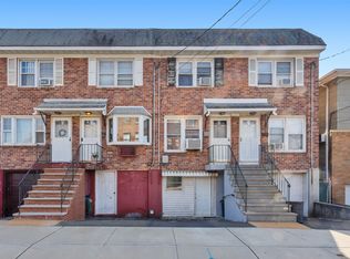 131 Warren St #904, Harrison, NJ 07029