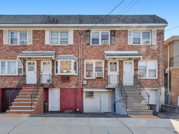 131 Warren St #904, Harrison, NJ 07029