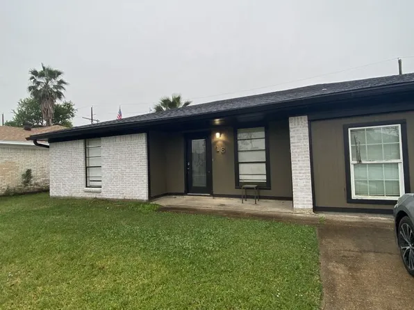 18 Parkland St, Bridge City, TX 77611