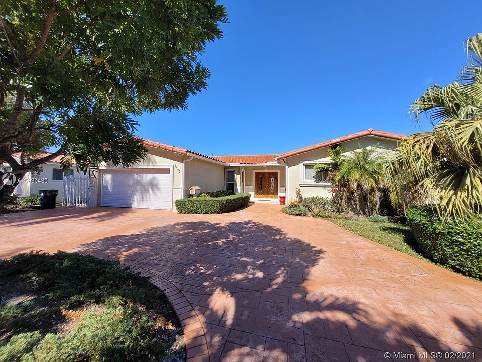 2nd image of 8405 SW 48th St