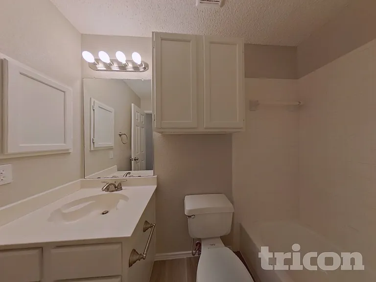 1233 Clear Creek Dr — Photo 16