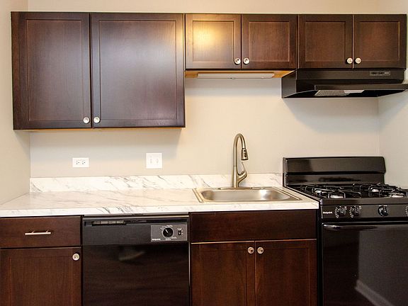 3rd image of 316 W 34th St #314-311