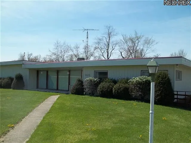 37635 Scio Bowerston Rd photo 1