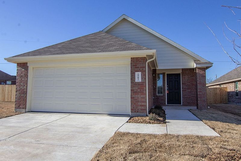 1st image of 1502 Dove Cir