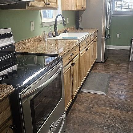 4th image of 500 Saint Mark Rd