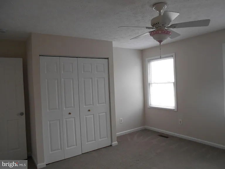 1905 Aircraft Ct — Photo 24