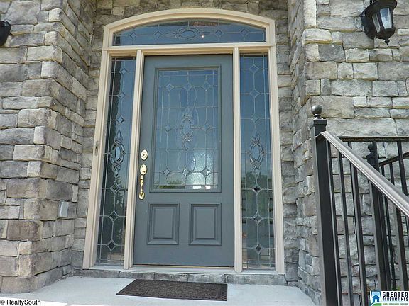 2nd image of 1060 Valley Crest Dr