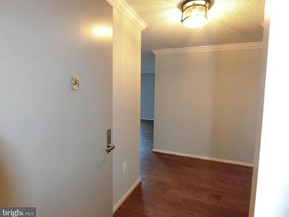 3rd image of 200 N Pickett St APT 707