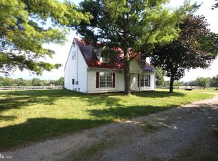 409 Blakeley Farm Ln, Charles Town, WV 25414
