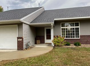 906 Richland Ave SW, Willmar, MN 56201