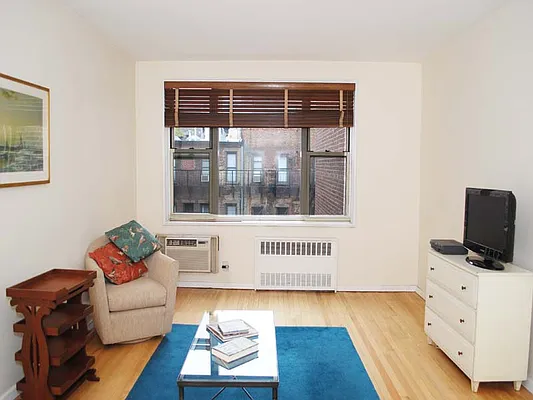 Sold by Sotheby's International Realty | media 4