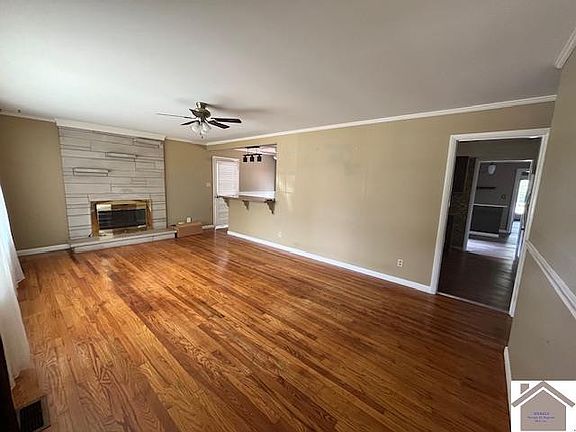 2nd image of 229 Calvert Dr