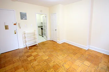 Rented by Nest Seekers International