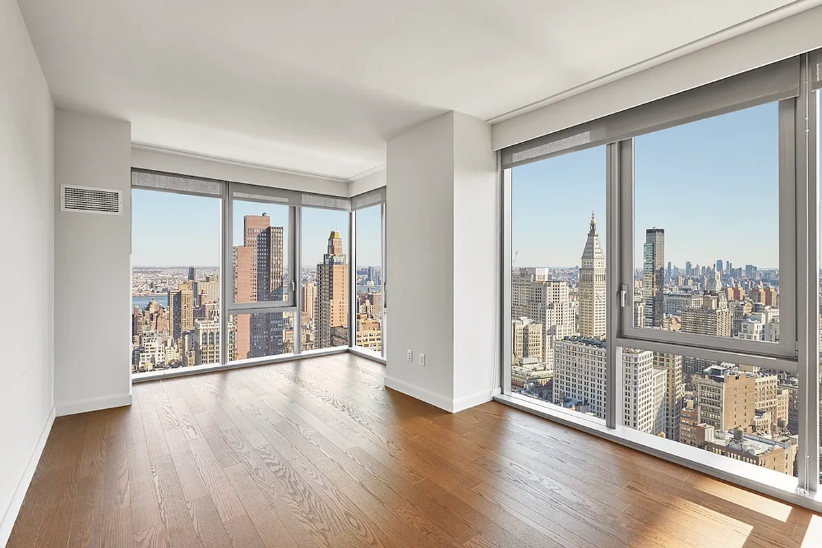 100 West 31st Street 16J