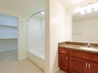 5789 Mission Center Rd APT 203, San Diego, CA 92108