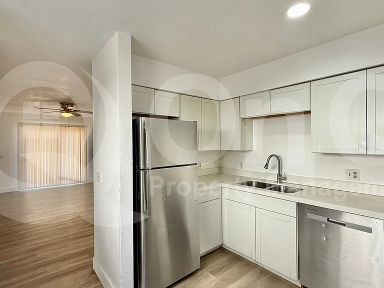 2827 E Le Marche Ave #103 — Photo 4