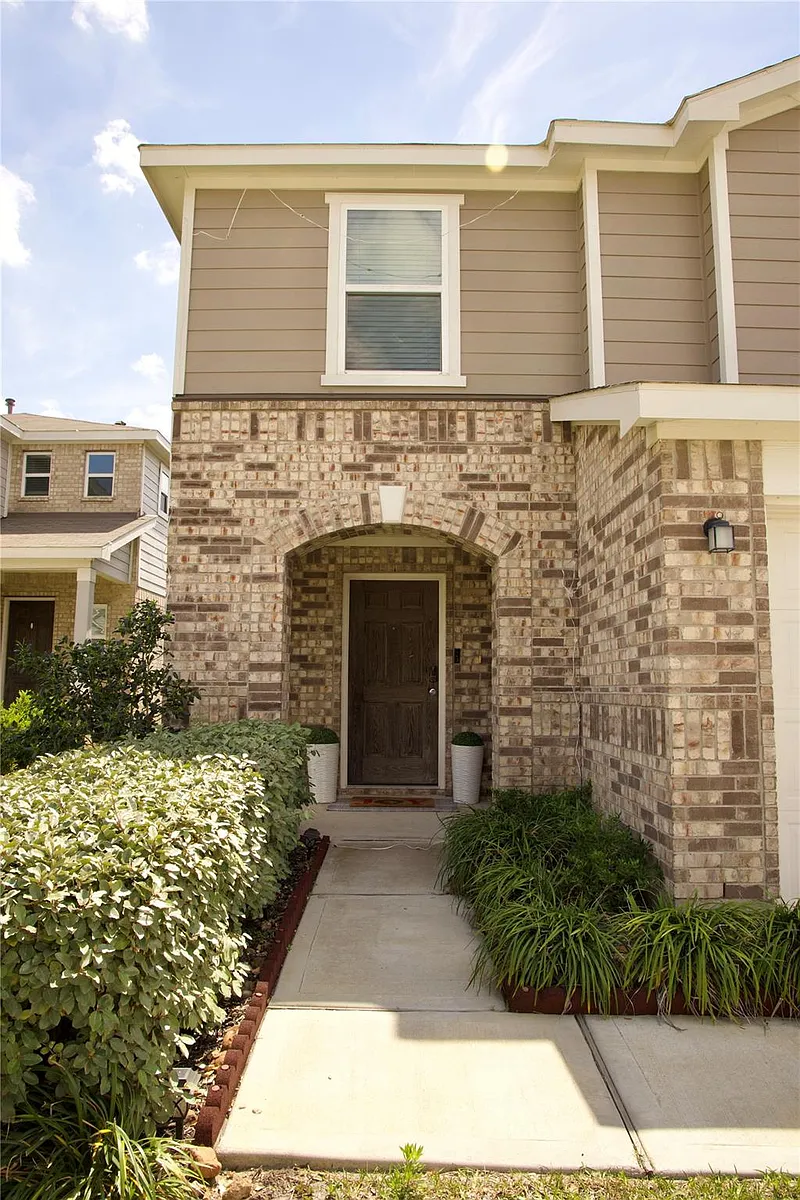 Building Photo - 25219 Sierra Manor Ct