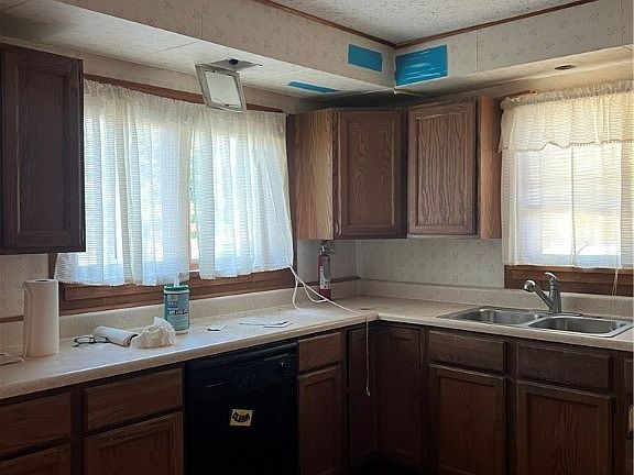 2nd image of 337 Bessemer Ave