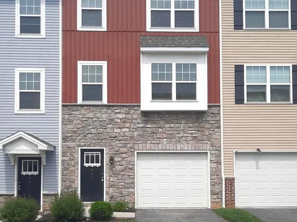 809 Admirals Quay Dr, Mechanicsburg, PA 17050