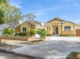 2816 Castle Heights Ave, Los Angeles, CA 90034
