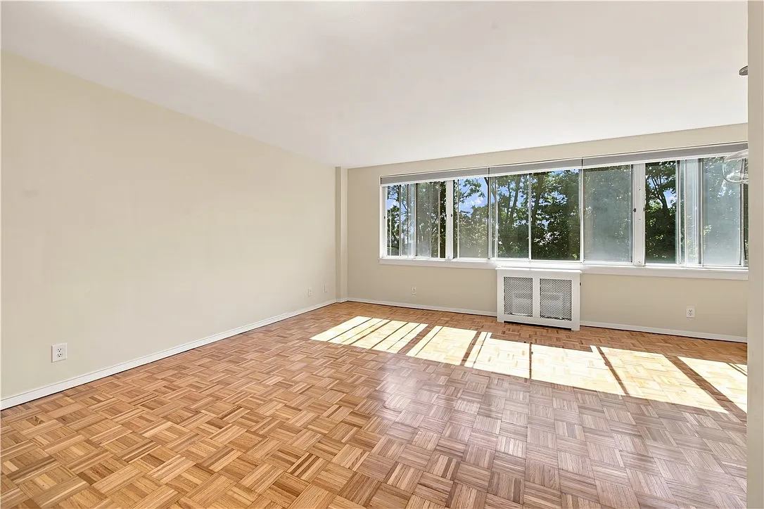 2 bed, 2.0 bath, 975 sqft, $1,900 — Photo 4