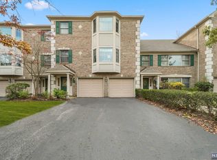 623 Linderman Ln, Montvale, NJ 07645