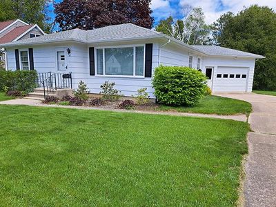 28 N Hudson Ave, Sturgeon Bay, WI, 54235