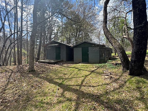 5th image of 671 Greasy Creek Rd
