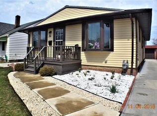 6102 Belmere Dr, Parma, OH 44129